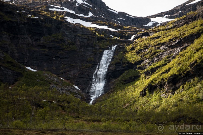 Автостопом через всю Норвегию: Путь на запад и как я заработал первые деньги в путешествии