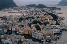 Путешествие через всю Норвегию. Часть 9. Крещение в церкви троллей