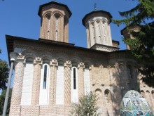 Бухарест–Снагов–Тырговиште самостоятельно