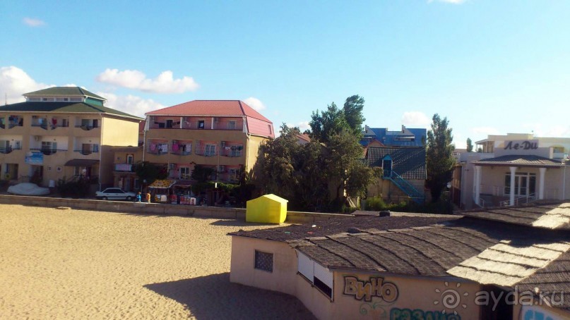  Гостевой дом у моря " Катерина" расположен в Автономной республике Крым г. Саки, в частном секторе 