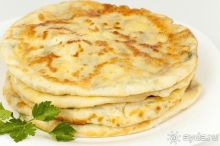 ХАЧАПУРИ ЧАЧА СУЛУГУНИ))) Вы о чем подумали?)))