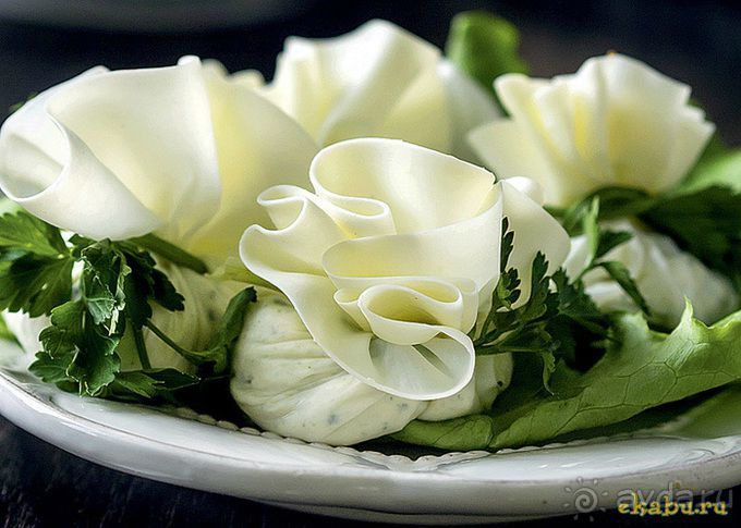 ХАЧАПУРИ ЧАЧА СУЛУГУНИ))) Вы о чем подумали?)))