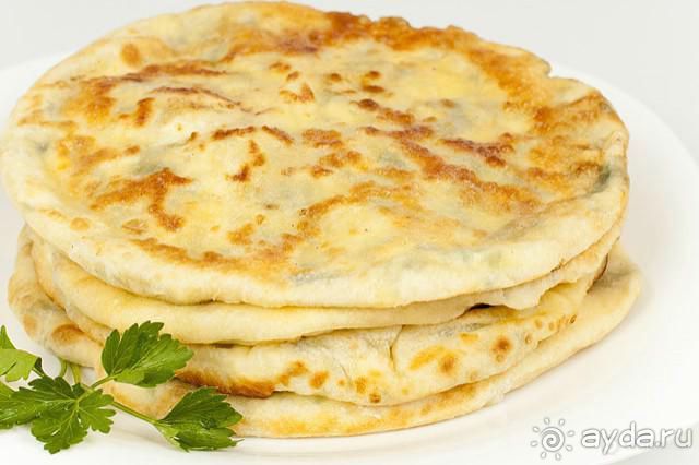 ХАЧАПУРИ ЧАЧА СУЛУГУНИ))) Вы о чем подумали?)))