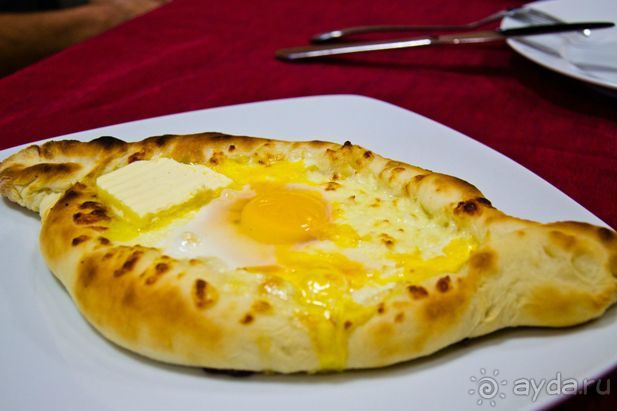 ХАЧАПУРИ ЧАЧА СУЛУГУНИ))) Вы о чем подумали?)))