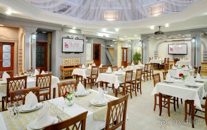 Маринс Парк Отель