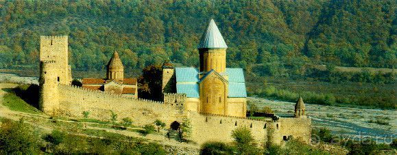 Грузия Казбеги Гудаури Ананури