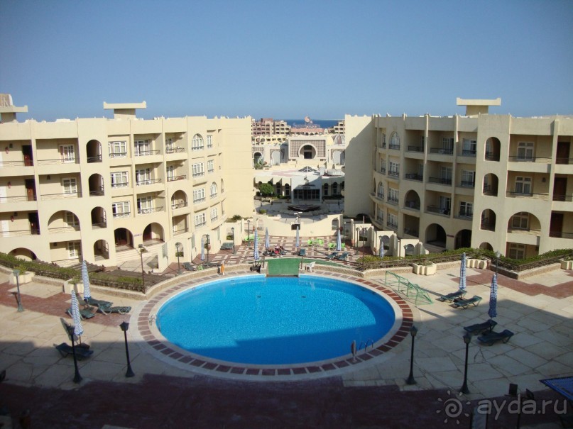 Отель красивый, расположение хорошее, но грязь в номерах...