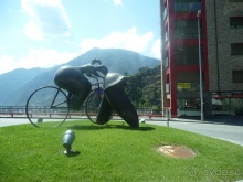 Немного испанского сюрреализма под сангрию