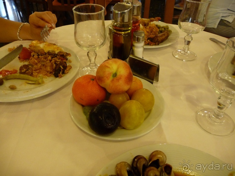 Альбом отзыва "Немного испанского сюрреализма под сангрию"