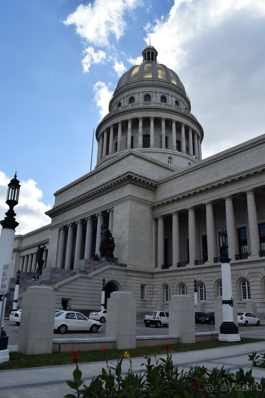 Альбом истории "Куба далеко, Куба рядом (из советской песенки)"