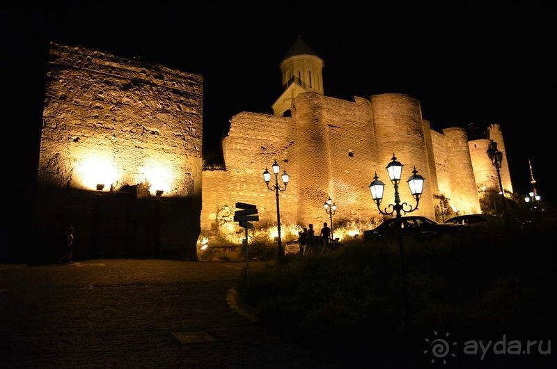 Ночной Тбилиси.