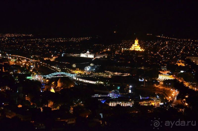 Ночной Тбилиси.