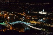 Ночной Тбилиси.