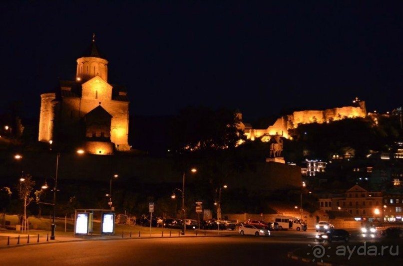 Ночной Тбилиси.