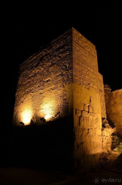 Ночной Тбилиси.