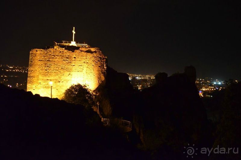 Ночной Тбилиси.