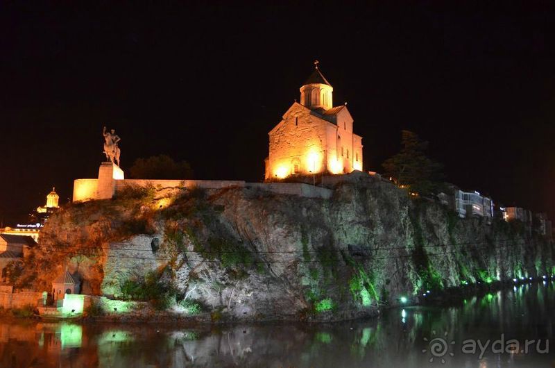 Ночной Тбилиси.