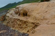 Нарзанный источник на Военно-Грузинской дороге.