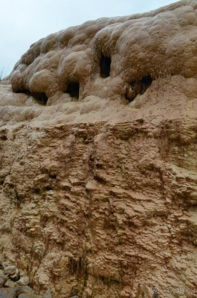 Нарзанный источник на Военно-Грузинской дороге.