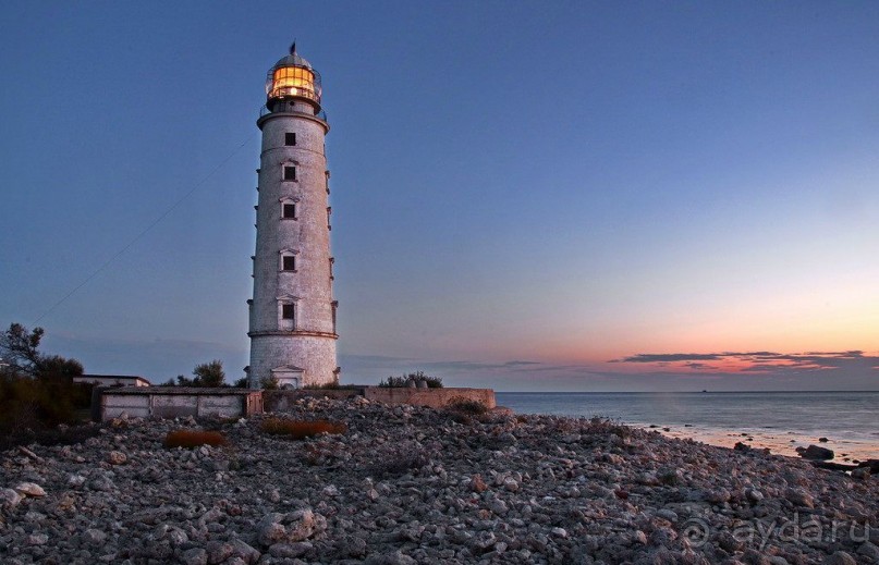 Этот маяк за своё время существования стал свидетелем многих важных событий