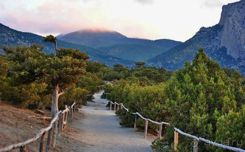 Самый поразительный мыс Крыма