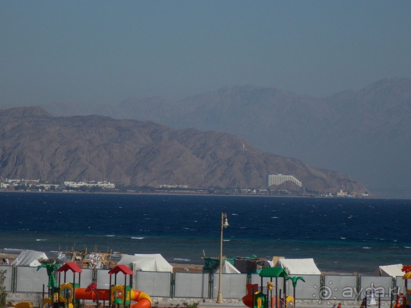 январь ,он и в африке январь