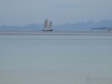 Белеет парус....