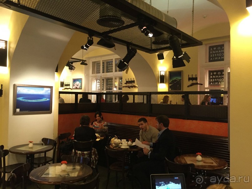 Выставка MITT и фото выставка в Кофемании