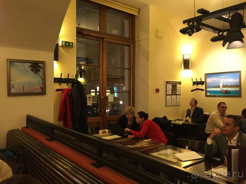 Выставка MITT и фото выставка в Кофемании