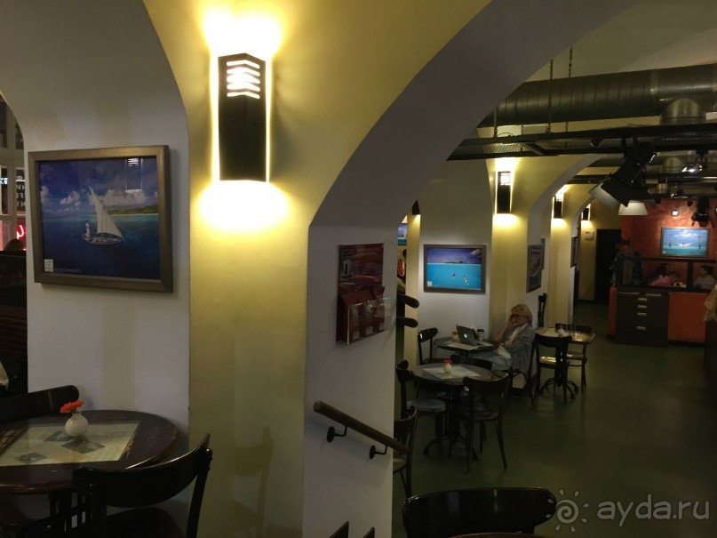 Выставка MITT и фото выставка в Кофемании