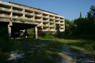 Правда с фотофактами о мнимом *рае на земле* . Гудаута, Гагра, Сухум, Цандрипш, Очамчира, Агудзера.