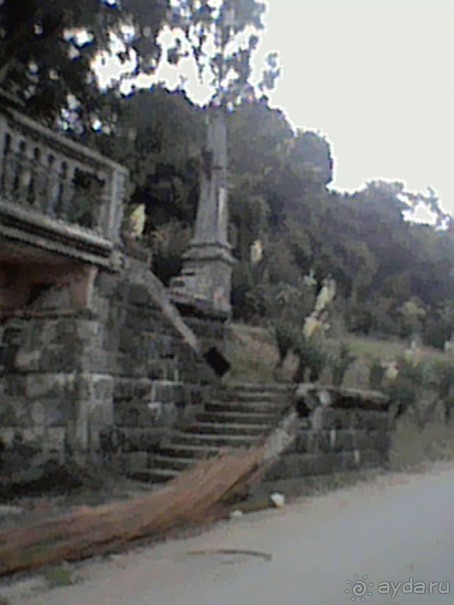 Сухум гора 17г или унылые останки былой роскоши прежде цветущей столицы Абхазии.