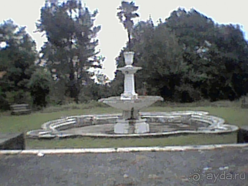 Сухум гора 17г или унылые останки былой роскоши прежде цветущей столицы Абхазии.