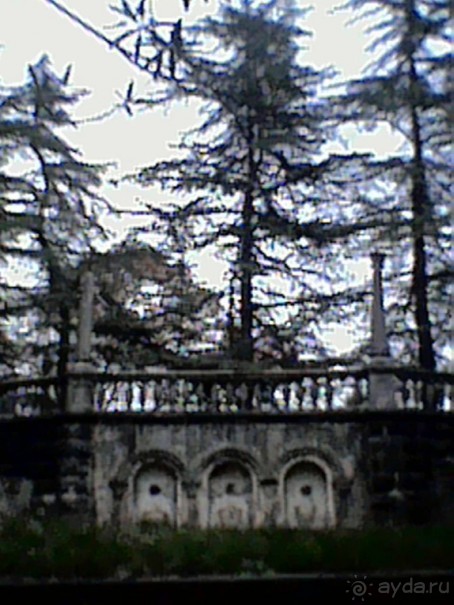 Сухум гора 17г или унылые останки былой роскоши прежде цветущей столицы Абхазии.