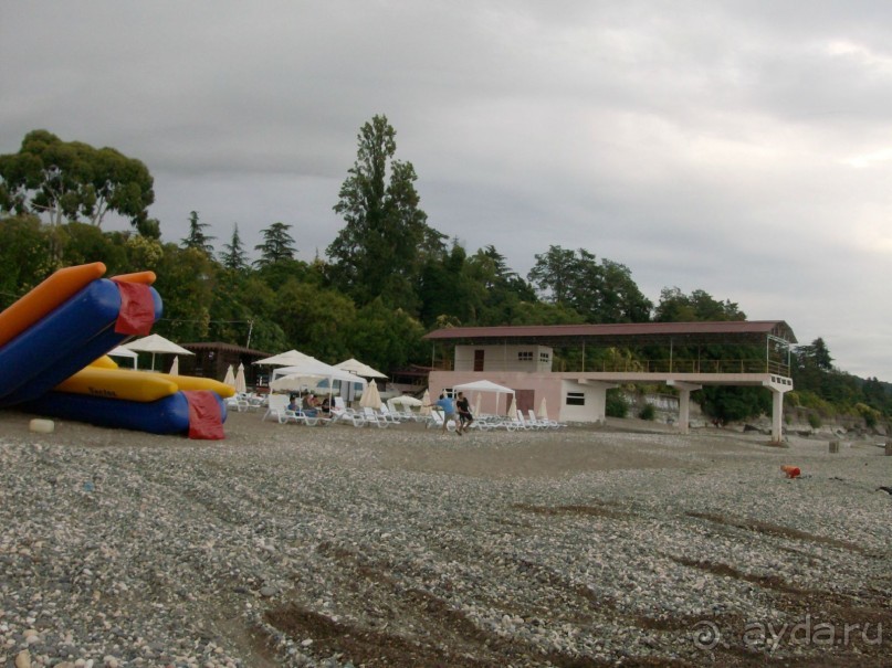 Нищая страна алчных подловатых бескультурных крестьян а НЕ *рай на земле*.