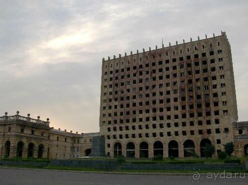 Нищая страна алчных подловатых бескультурных крестьян а НЕ *рай на земле*.