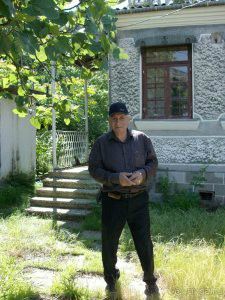 Нищая страна алчных подловатых бескультурных крестьян а НЕ *рай на земле*.