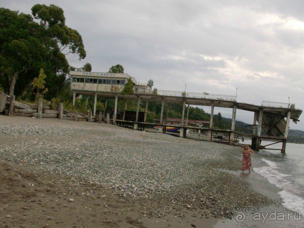 Нищая страна алчных подловатых бескультурных крестьян а НЕ *рай на земле*.