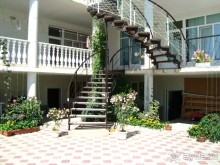 В Радугу на ул. Гуль-Тепе, 14 ездим семьей 5-й год подряд!!!!