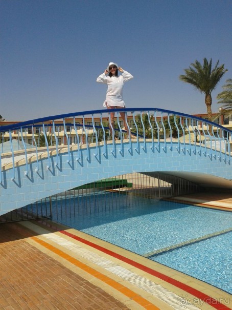 Отель с замашками на величественность)