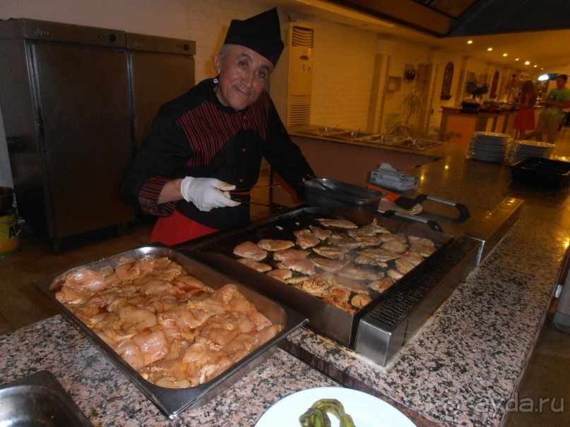 отличный пляж и бесплатная сауна и хамам