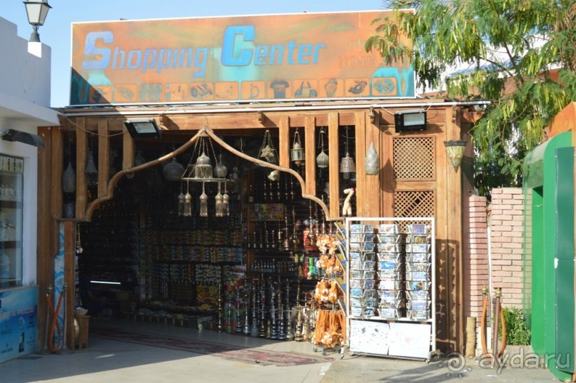 Ужасный отель, хамское отношение персонала к туристам и вымогательство денег