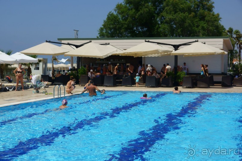 Хорошо... но больше сюда не поедем