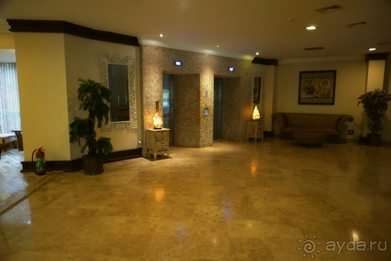 Хорошо... но больше сюда не поедем