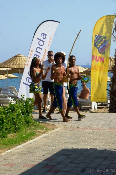 Хорошо... но больше сюда не поедем