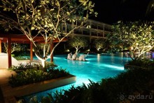 Naithonburi Beach Resort