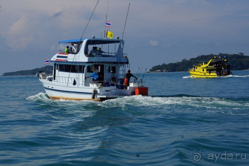 Naithonburi Beach Resort