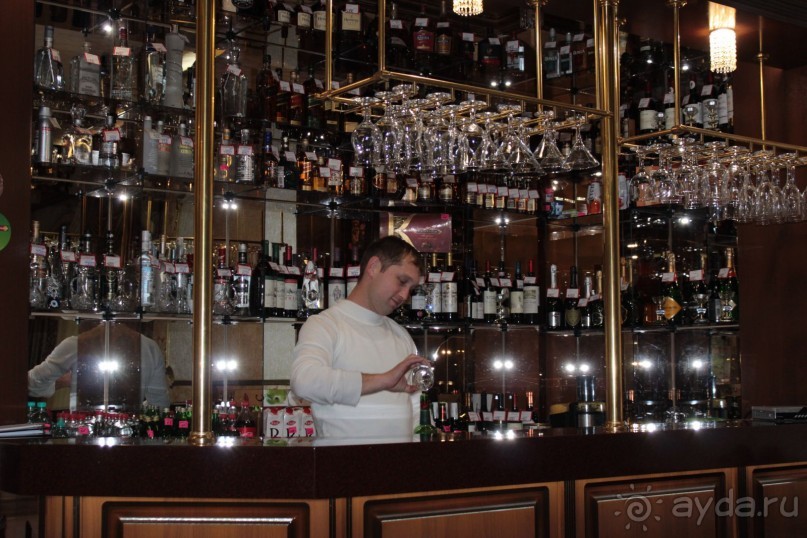 отель "Кристалл" и кафе "Кристалл"