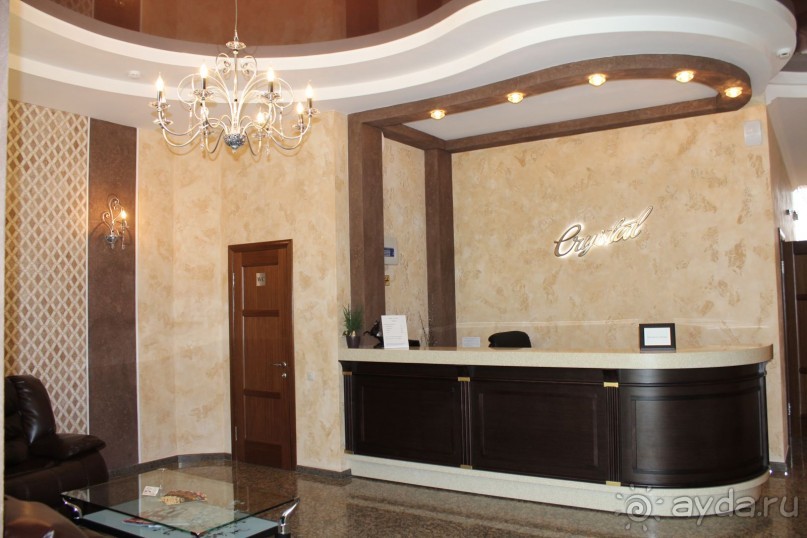 Ресторанно-гостинечный комплекс "CRYSTAL"