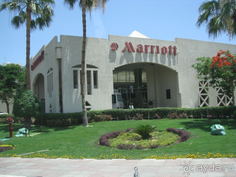 красивый зелёный отель!